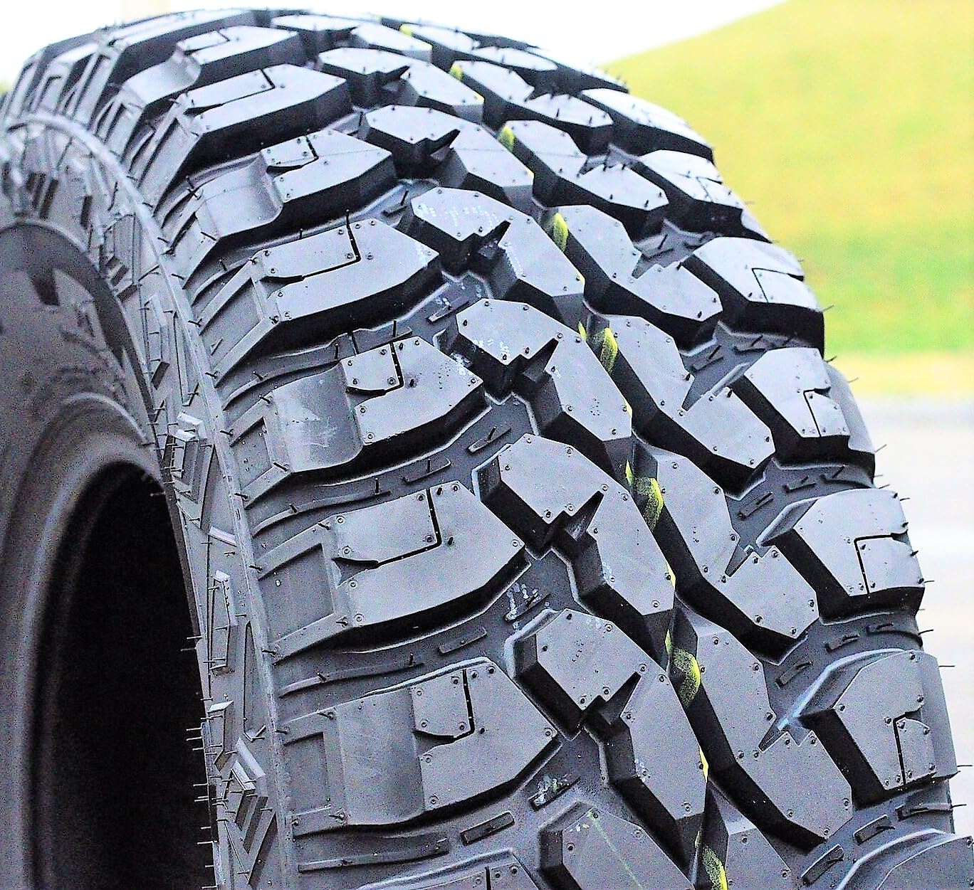 Forceum 08 Plus Mud Tire