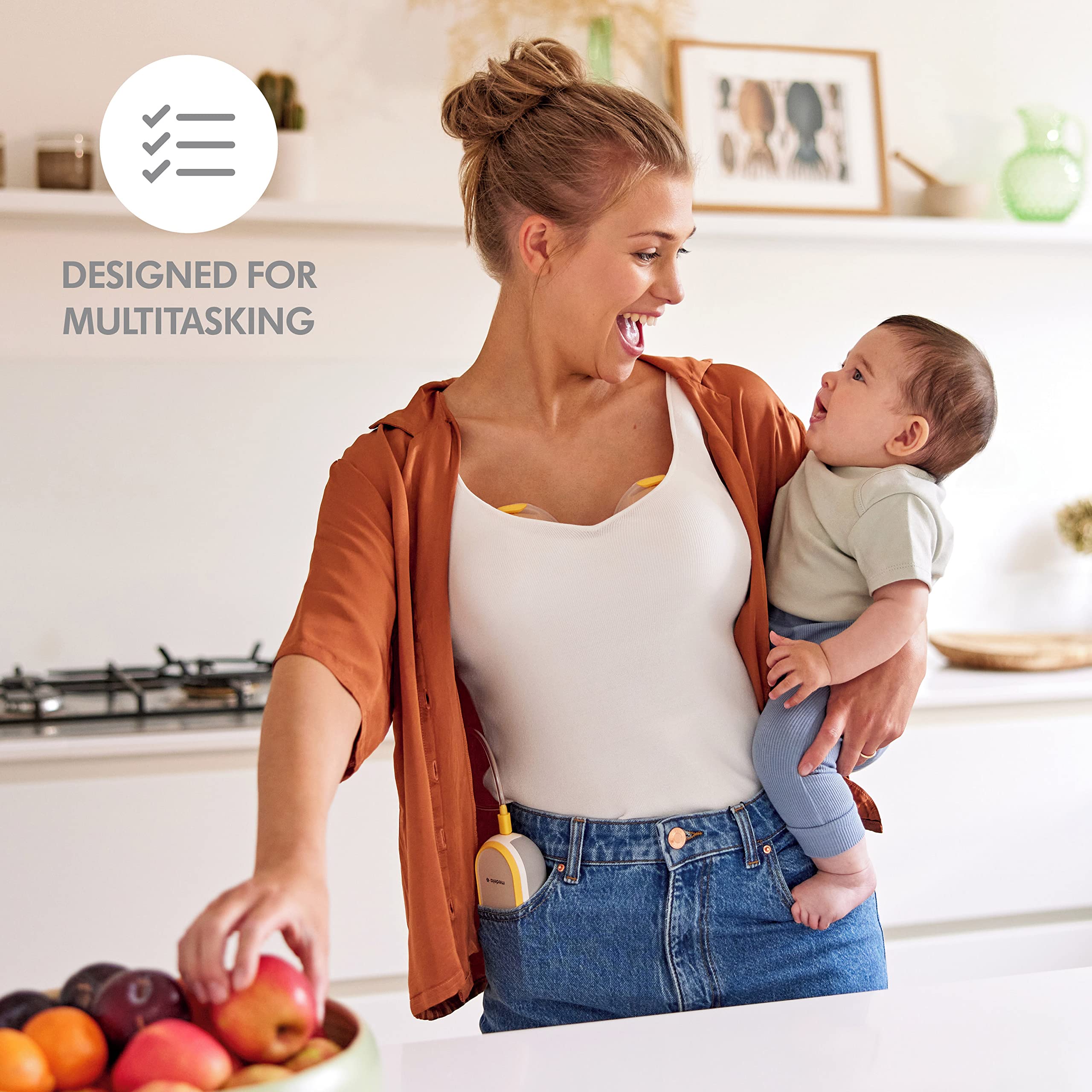 Medela Freestyle Hands Free Collection Breastmilk