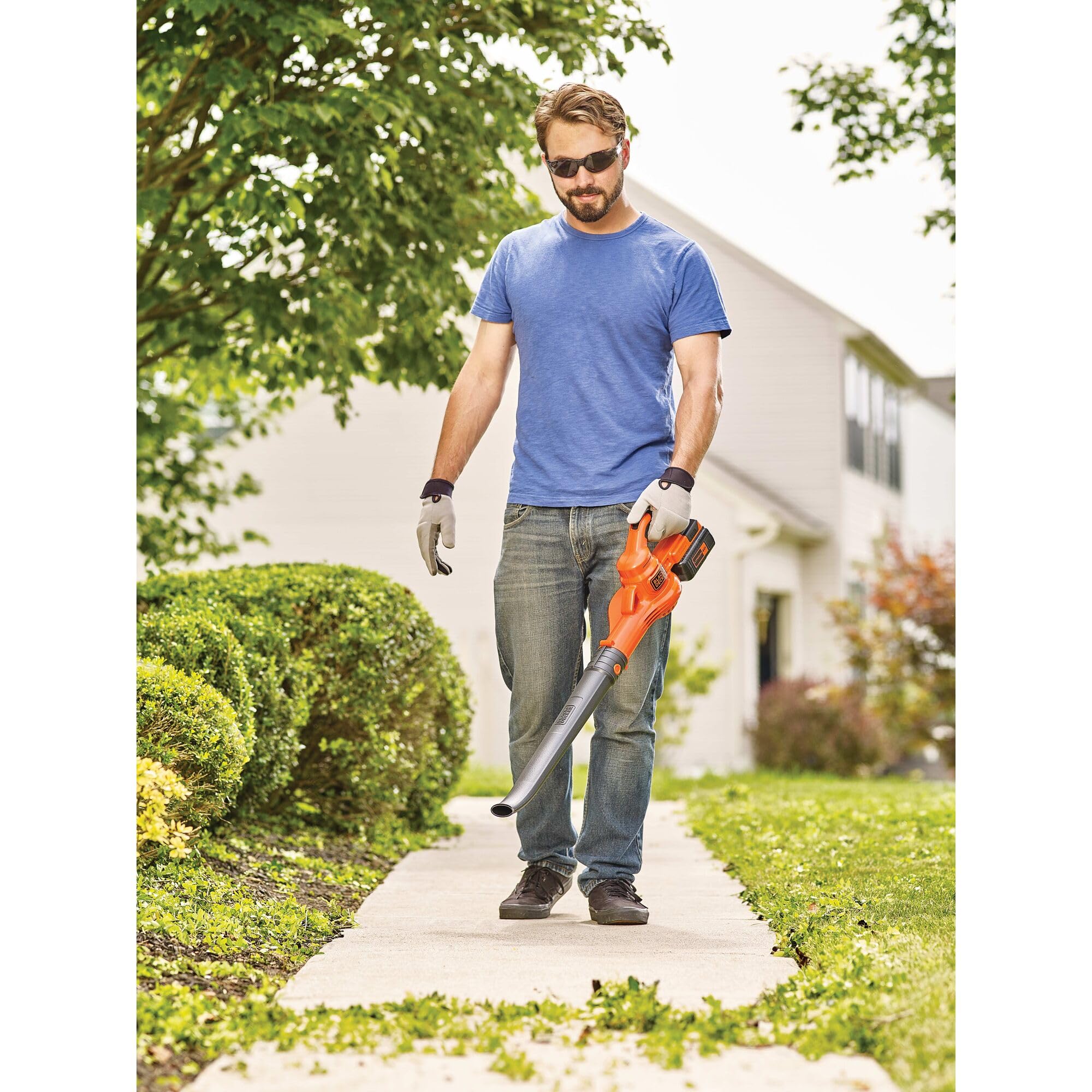 BLACK DECKER 40V MAX Cordless Leaf Blower, Lawn Sweeper, 125 mph Air Speed, Lightweight Design, Battery and Charger Included (LSW40C)